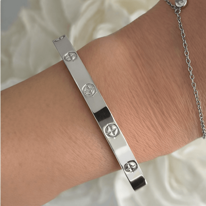 Linked Babe Bangle